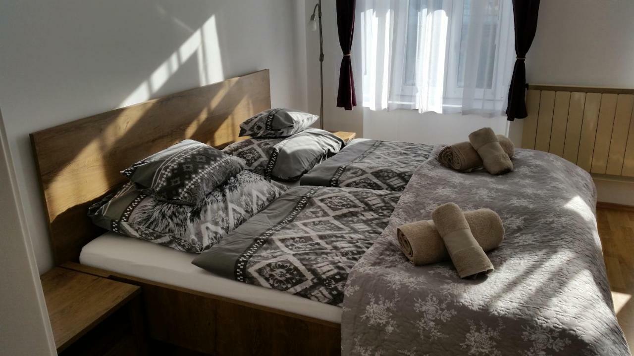 Sarolt Apartman Apartman Veszprém Kültér fotó